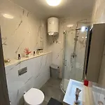 R2 Double Msida, In Share Flat Homestay
