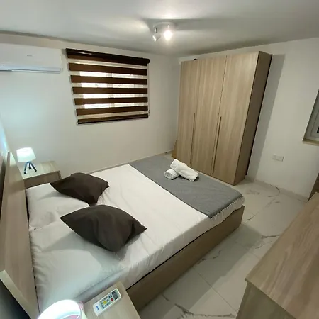 R2 Double Msida, In Share Flat