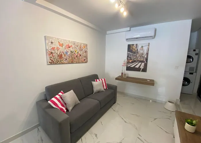 R2 Double Msida, In Share Flat * Msida