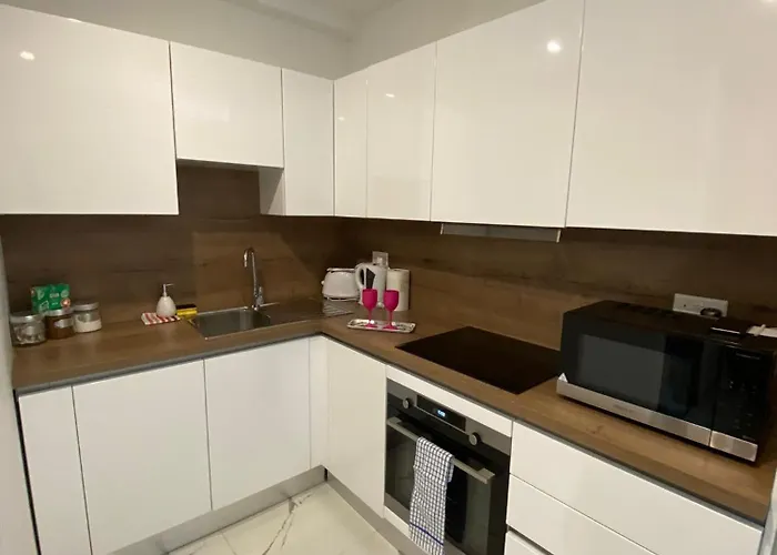 R2 Double Msida, In Share Flat Rum i privatbostad